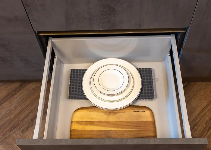 Dezactivat * Βουκουρέστι